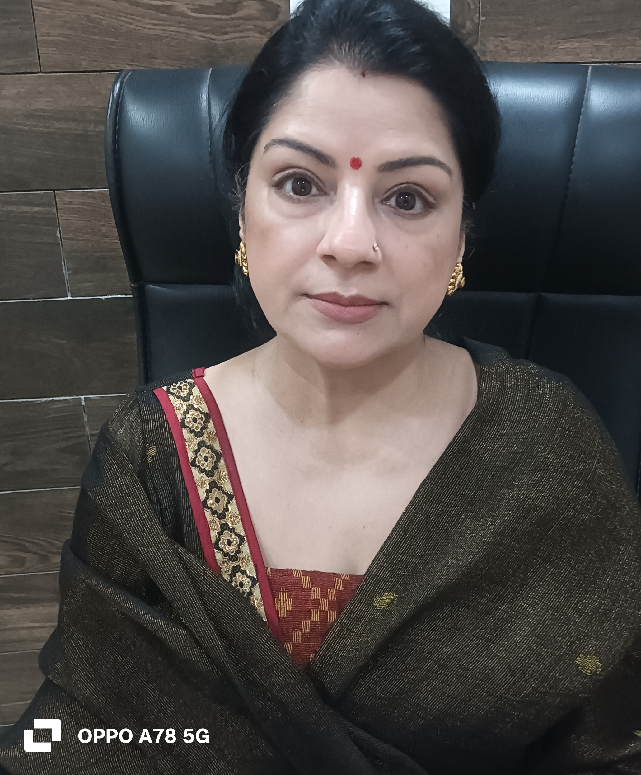  Lion Dr.Alok Bhatnagar