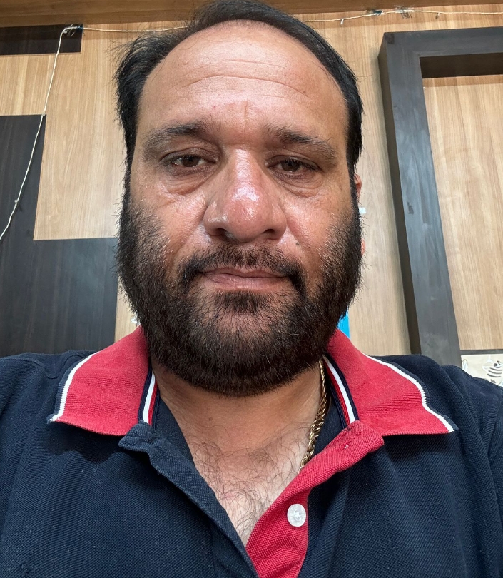  Lion Dr.Alok Bhatnagar